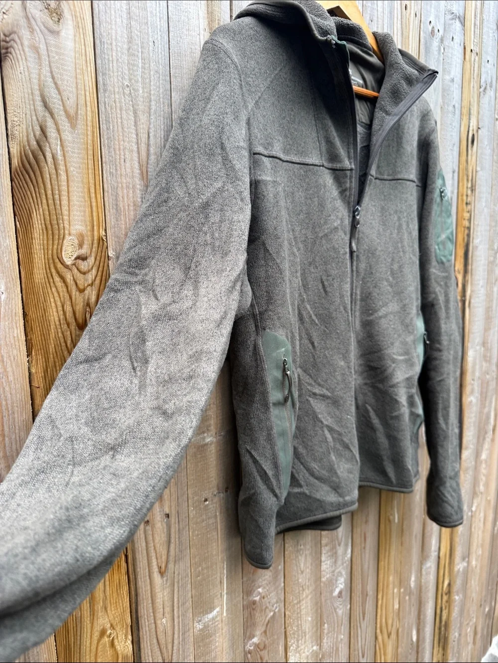 Arc'teryx Men's Hooded Fleece Jacket - Olive Green/Gray